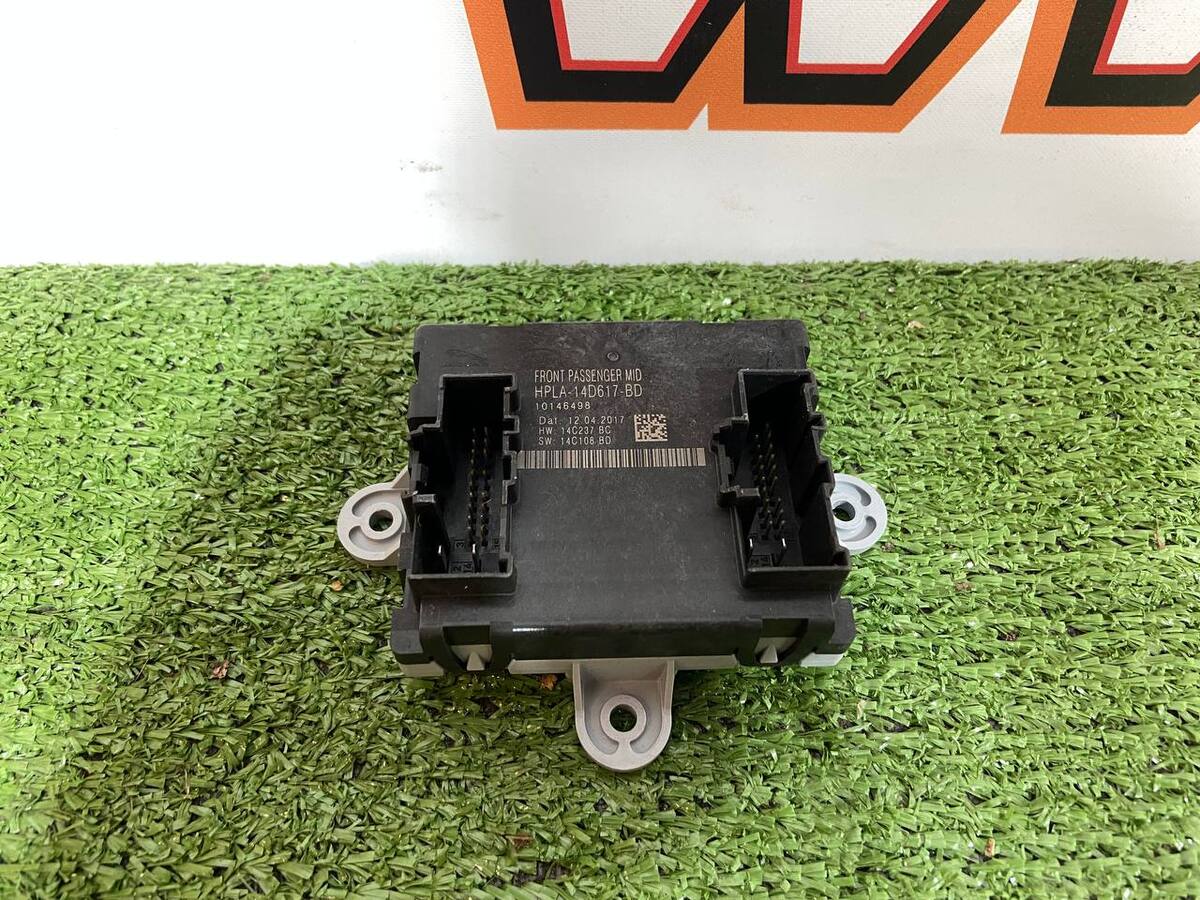 LR081318 Moduł sterujący drzwi pasażera przedniego Range Rover Sport L494 (2014-2022) UŻYWANY